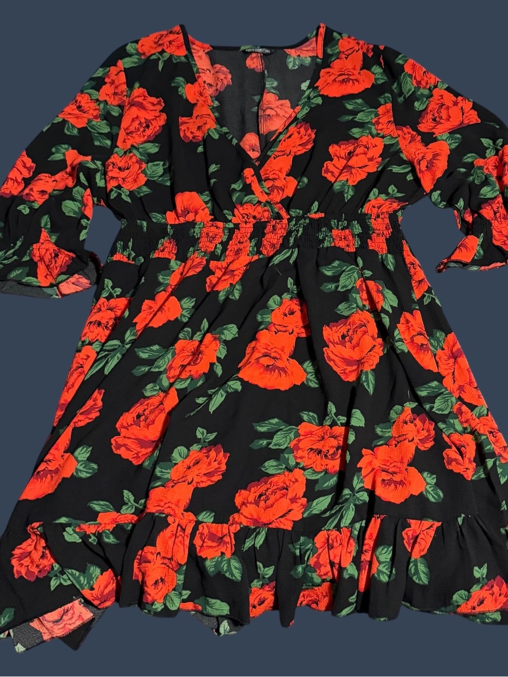 SHEIN CURVE ~Midi Dress ~Red Roses on Black ~Ruffled Sleeve & Hem ~Great Shape